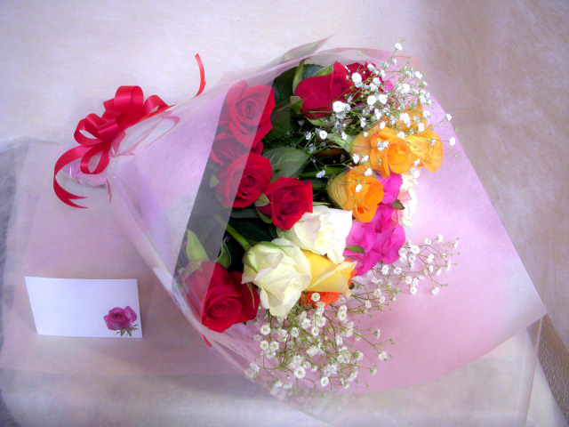 【色とりどり】3,000円のバラの花束